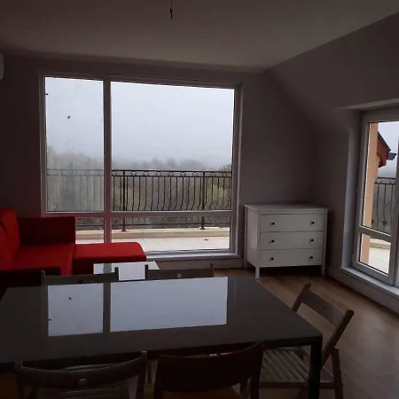 South Apartment *